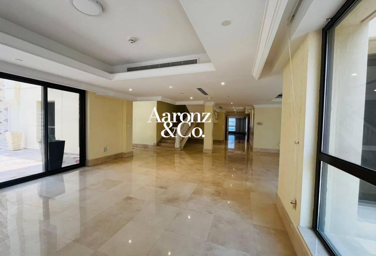 Vacant Penthouse | Marina, Sea and Community View photo 2