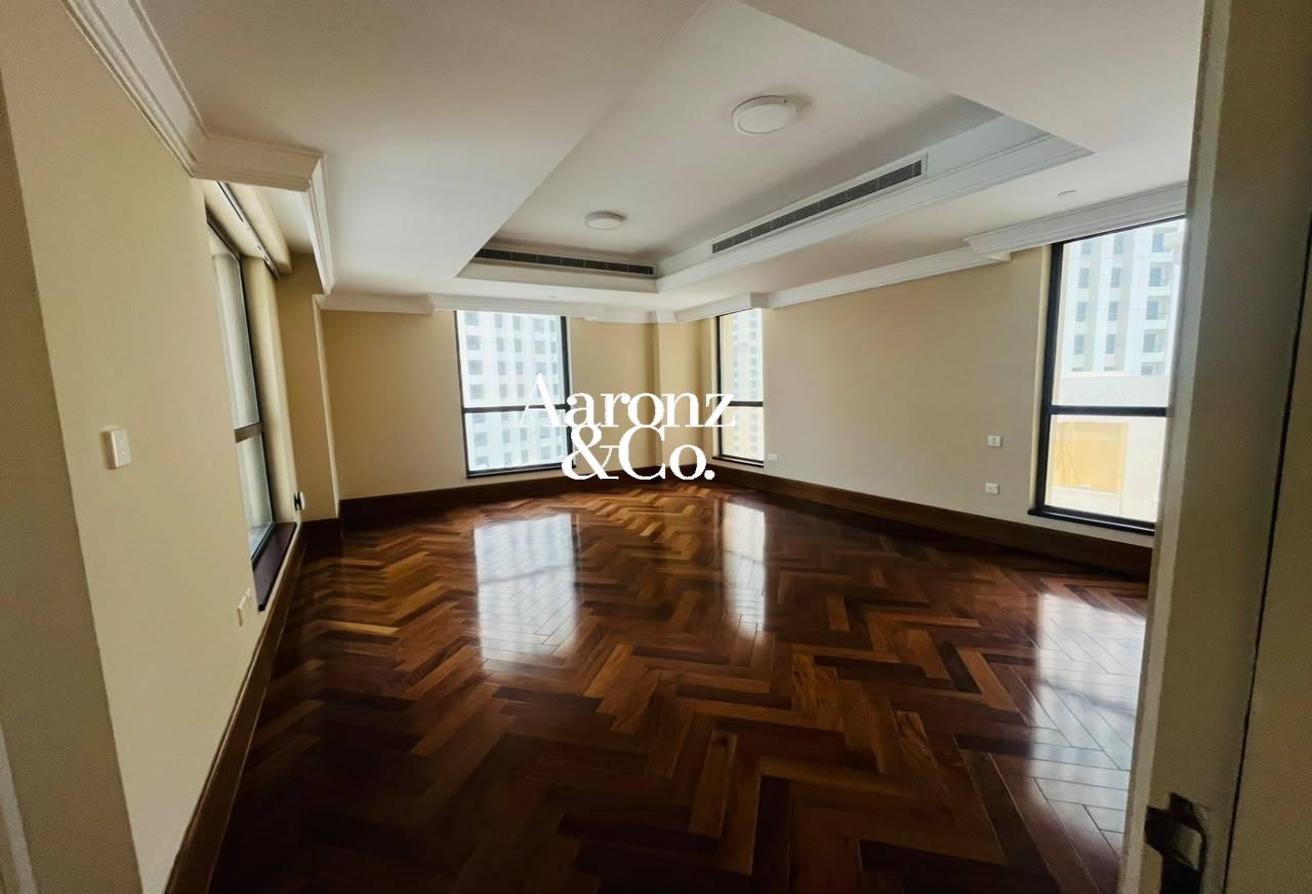Vacant Penthouse | Marina, Sea and Community View photo 10