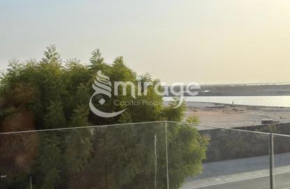 Villa - 4 - 5 for rent in West Yas - Yas Island - Abu Dhabi