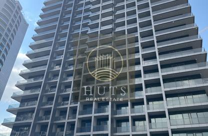 Apartment - 1 Bedroom - 2 Bathrooms for rent in Amal Tower - Dubai Sports City - Dubai