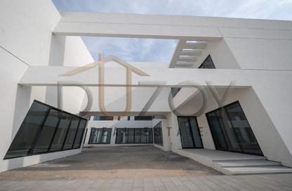 Villa - 5 Bedrooms - 7+ Bathrooms for rent in Nad Al Sheba Villas - Nad Al Sheba 3 - Nad Al Sheba - Dubai