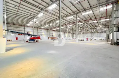 Warehouse - Studio for rent in Industrial Zone - Dubai Industrial City - Dubai
