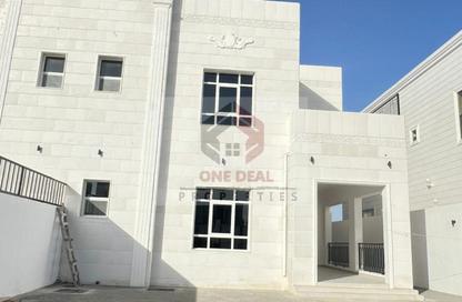 فيلا - 5 غرف نوم - 6 حمامات للايجار في شعبة الوطاه - العين فيلا - 5 غرف نوم - 6 حمامات للايجار في شعبة الوطاه - العين