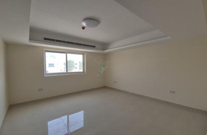 Apartment - 2 Bedrooms - 3 Bathrooms for rent in Al Jimi - Al Ain