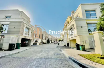 فيلا - 3 غرف نوم - 6 حمامات للايجار في قرية الفرسان - مدينة خليفة - أبوظبي