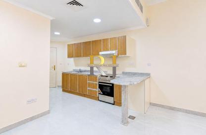 Apartment - 1 Bedroom - 2 Bathrooms for rent in Golden Sands 12 - Al Mankhool - Bur Dubai - Dubai