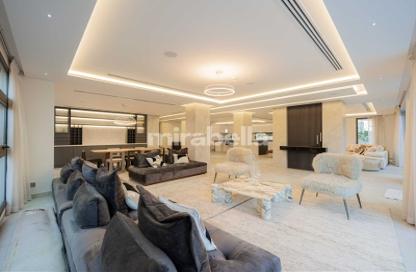 فيلا - 5 - 6 للبيع في السنديان - عقارات جميرا للجولف - دبي فيلا - 5 - 6 للبيع في السنديان - عقارات جميرا للجولف - دبي