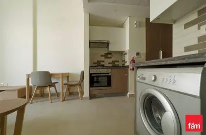 شقة - 1 حمام للايجار في عزيزي بلازا - الفرجان - دبي