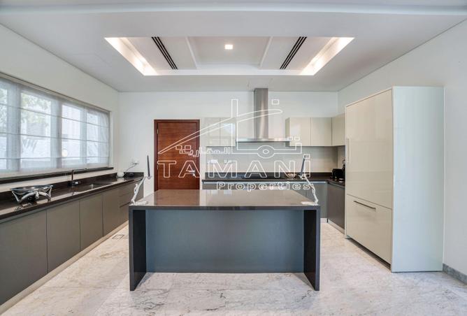 100853563 - Property Image 3