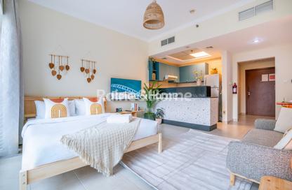 Apartment - Studio - 1 Bathroom for rent in Burj Al Nujoom - Downtown Dubai - Dubai