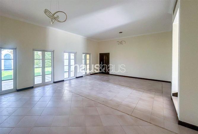 56143867 - Property Image 3