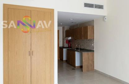 Apartment - Studio - 1 Bathroom for rent in May Residence 3 - May Residence - District 10 - Jumeirah Village Circle - Dubai