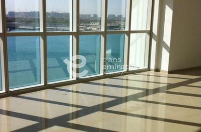 Apartment - 2 Bedrooms - 3 Bathrooms for rent in RAK Tower - Marina Square - Al Reem Island - Abu Dhabi