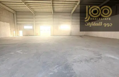 مستودع - استوديو - 3 حمامات للايجار في أم الثعوب - أم القيوين