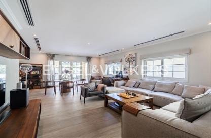 Villa - 3 Bedrooms - 3 Bathrooms for sale in Legacy Large - Legacy - Jumeirah Park - Dubai