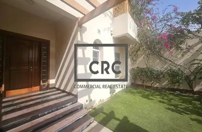 Villa - 5 Bedrooms - 4 Bathrooms for rent in Umm Suqeim - Dubai