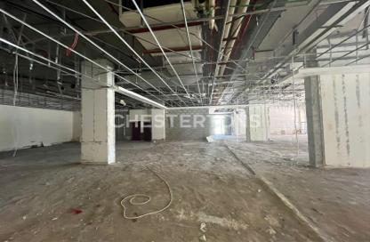 Retail - Studio for rent in Building 47 - Dubai Healthcare City - Bur Dubai - Dubai