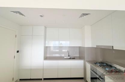 Apartment - 2 Bedrooms - 2 Bathrooms for rent in Vida 1 - Vida Residences - Aljada - Sharjah