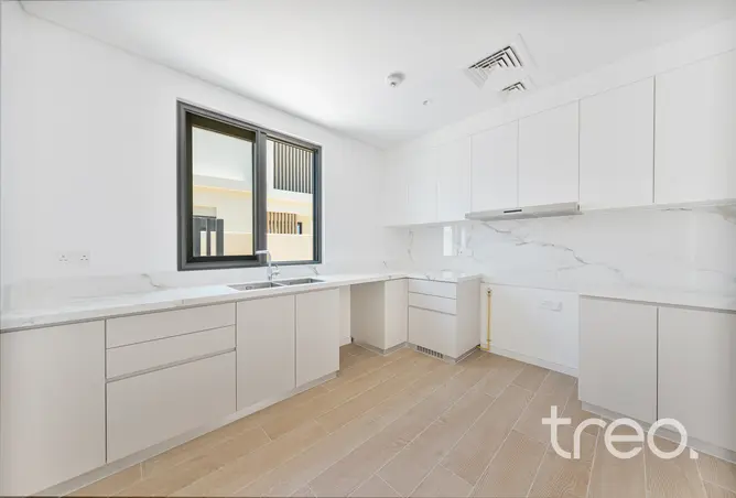 156003009 - Property Image 3