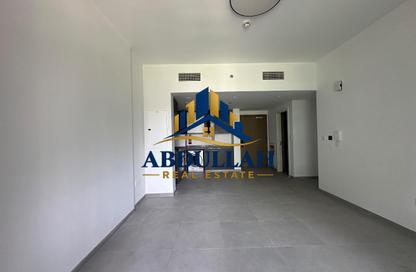 Apartment - 2 - 3 for rent in Tiraz 3 - Aljada - Sharjah