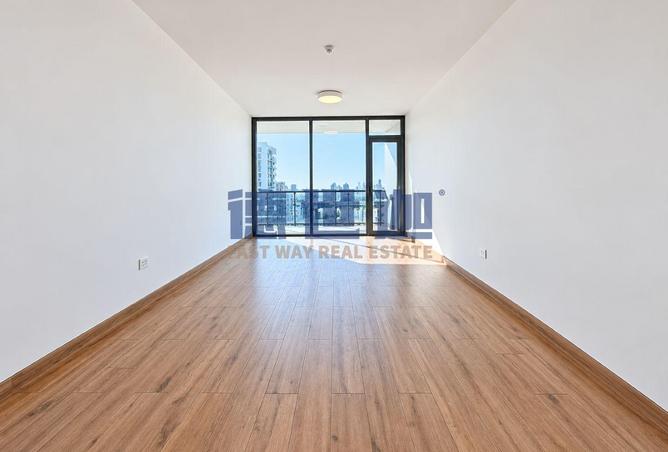 1 bed +Study | Large Layout | Vacant | 974 sqft