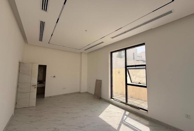 118590275 - Property Image 3