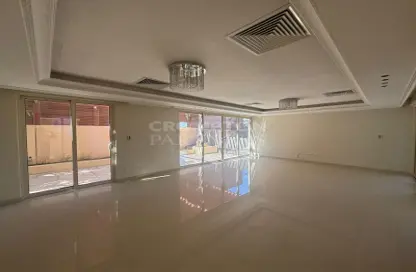 فيلا - 4 غرف نوم - 5 حمامات للايجار في مجتمع الثروانية - حدائق الراحة - أبوظبي