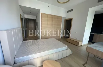 Apartment - Studio - 1 Bathroom for rent in Regina Tower - District 12 - Jumeirah Village Circle - Dubai