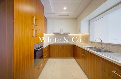 Apartment - 3 Bedrooms - 4 Bathrooms for rent in Vida Residence 1 - Vida Residence - The Hills - Dubai