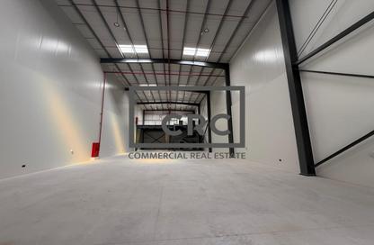 Warehouse - Studio - 2 Bathrooms for rent in Dubai Investment Park 2 (DIP 2) - Dubai Investment Park (DIP) - Dubai