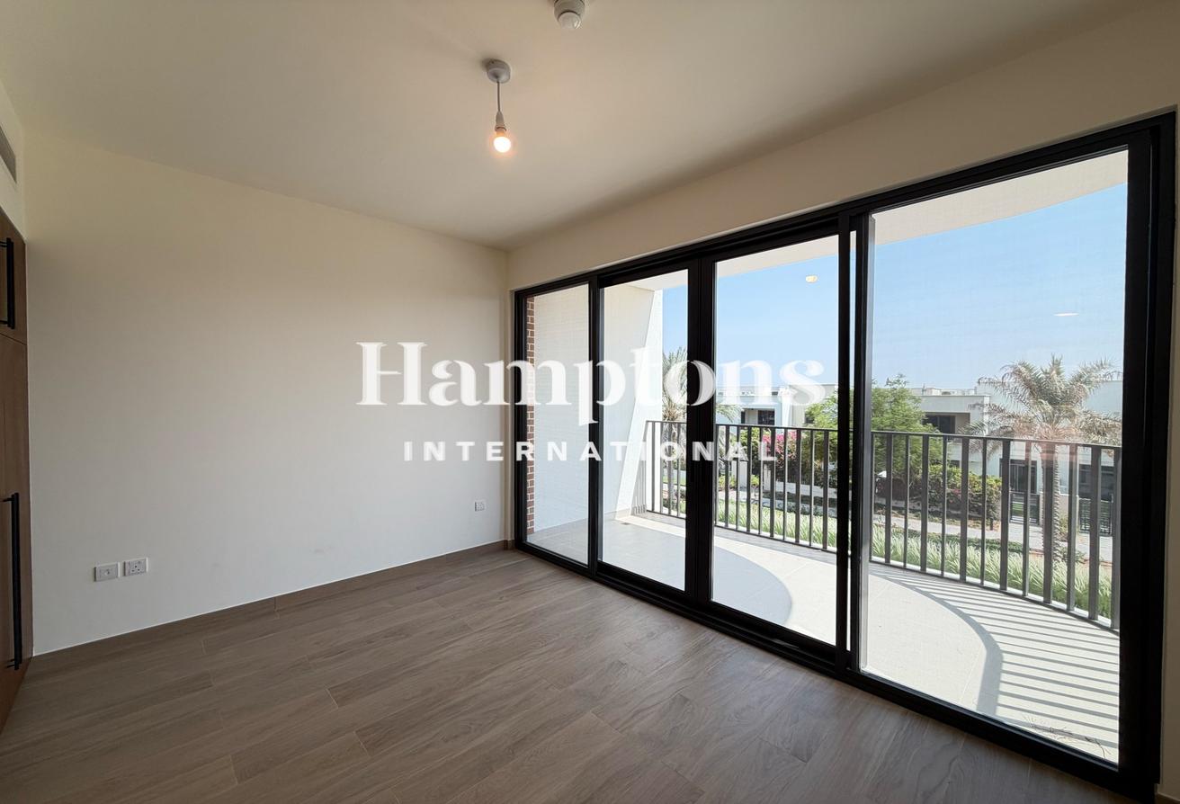 Dublex | Ready To Move In | Semi Furnished photo 18