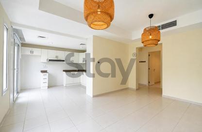 Villa - 2 Bedrooms - 4 Bathrooms for rent in Springs 10 - The Springs - Dubai Villa - 2 Bedrooms - 4 Bathrooms for rent in Springs 10 - The Springs - Dubai