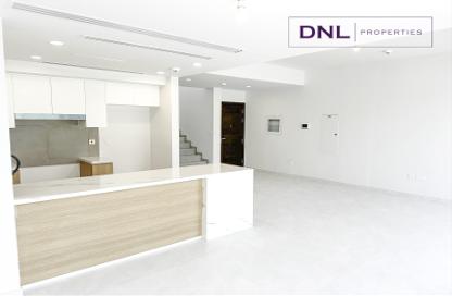 Townhouse - 3 Bedrooms - 4 Bathrooms for rent in La Rosa 5 - La Rosa - Villanova - Dubai