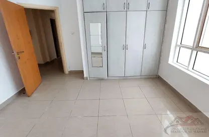 شقة - 2 غرف نوم - 2 حمامات للايجار في تايجر القادسية - النهدة - الشارقة