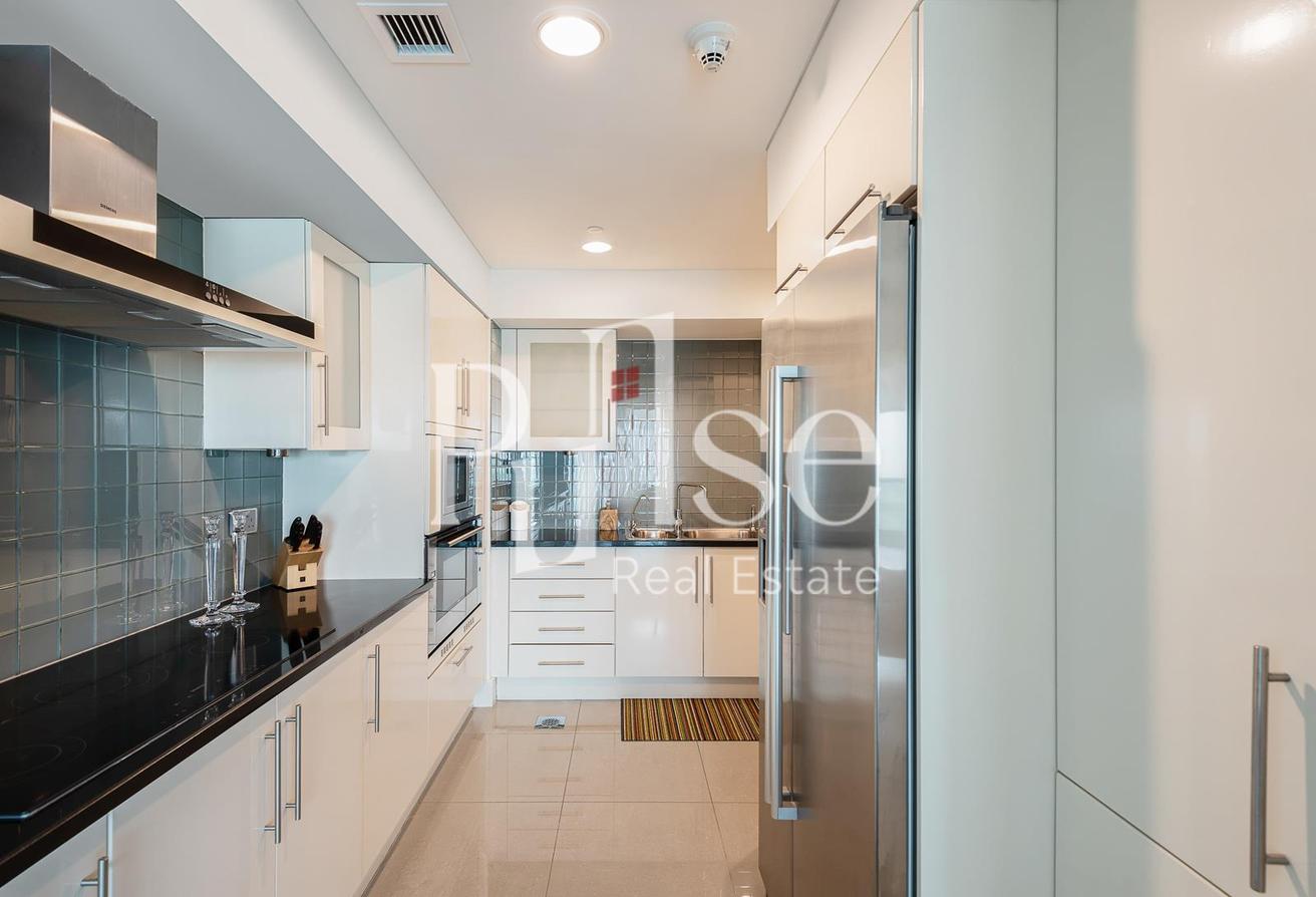 Furnished 3BR Duplex | High Floor | Vacant photo 8