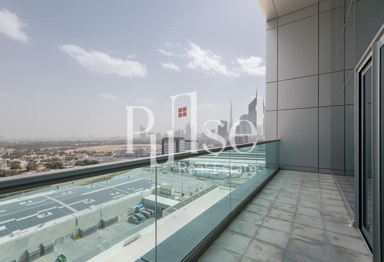 Furnished 3BR Duplex | High Floor | Vacant photo 5