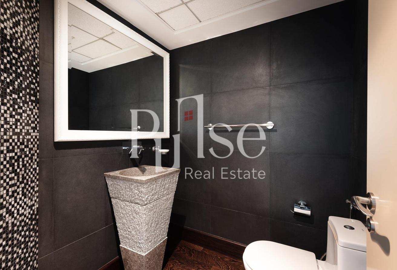 Furnished 3BR Duplex | High Floor | Vacant photo 9