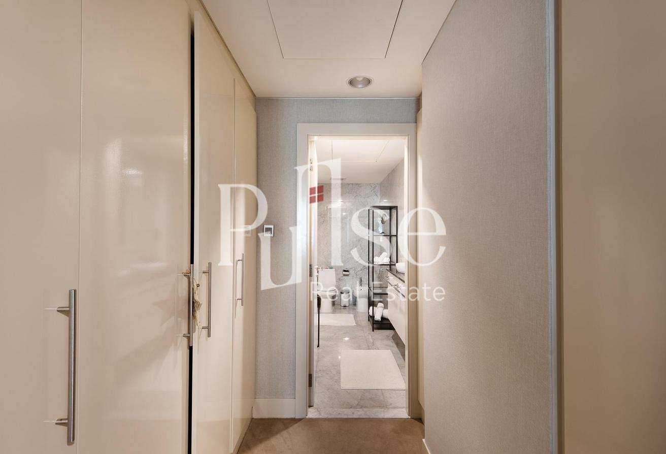 Furnished 3BR Duplex | High Floor | Vacant photo 18