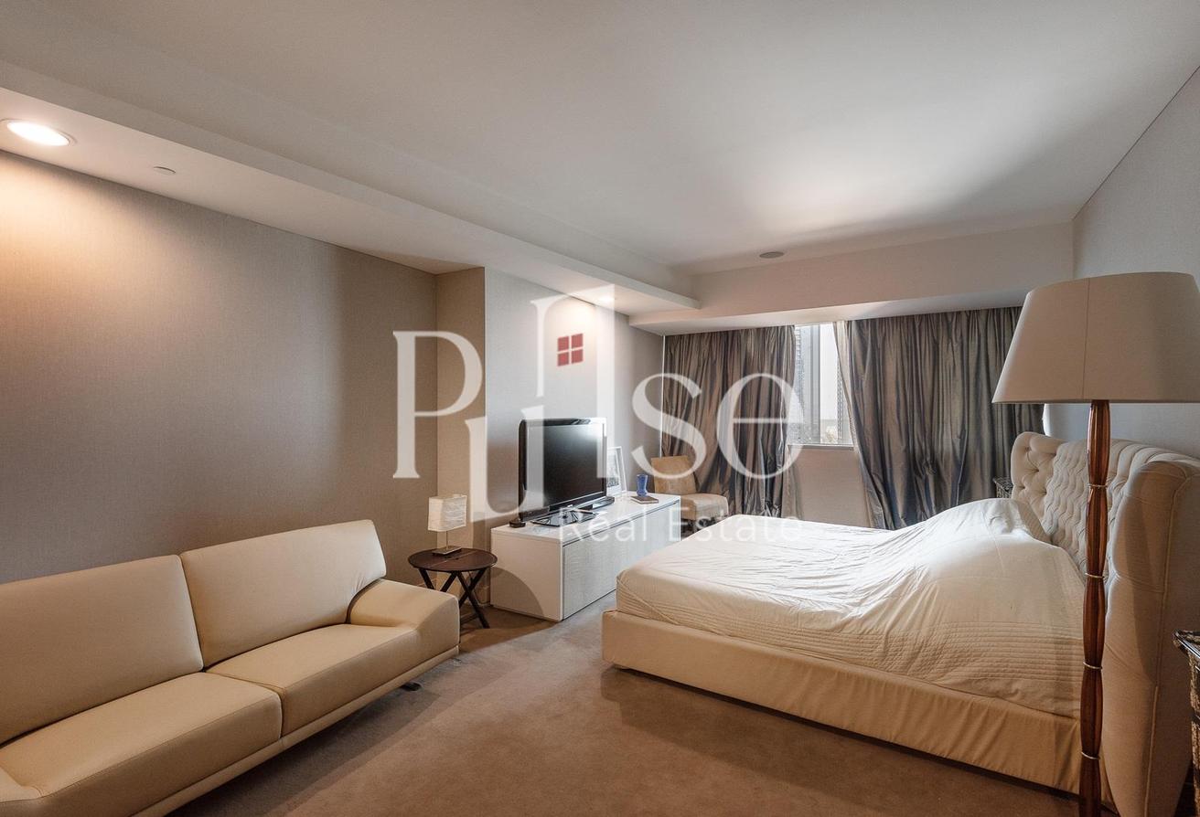 Furnished 3BR Duplex | High Floor | Vacant photo 16