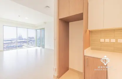 Apartment - 2 Bedrooms - 2 Bathrooms for rent in Seagate Building 2 - Seagate - Mina Rashid - Dubai