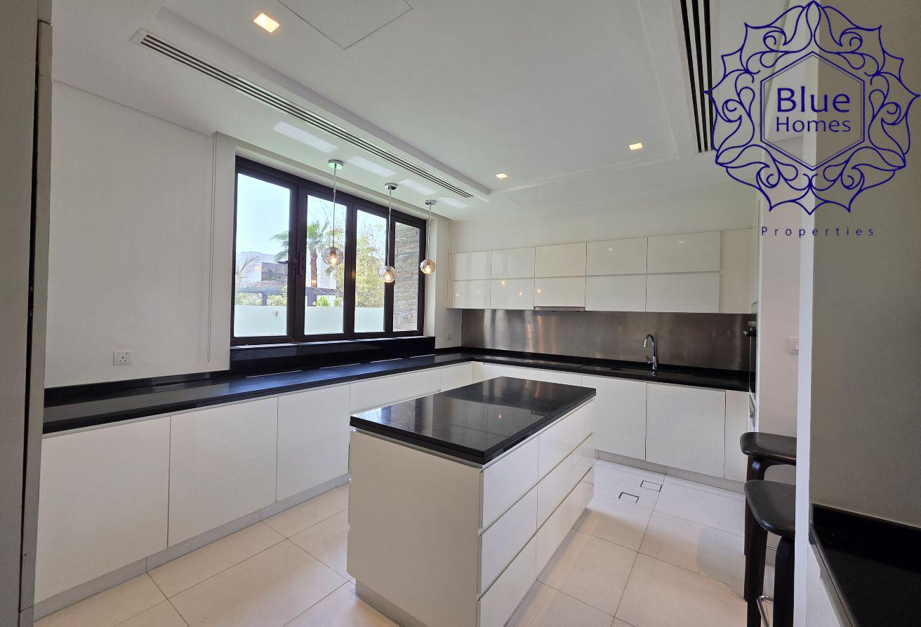 Furnished 4BHK+Maids|Spacious Size|Wooden Flooring photo 10