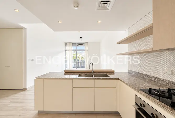 153741624 - Property Image 2
