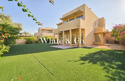 فيلا - 3 غرف نوم - 4 حمامات للبيع في الساحل - المرابع العربية - دبي