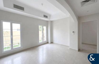 Villa - 3 Bedrooms - 3 Bathrooms for rent in Meadows 1 - Meadows - Dubai