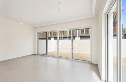 Townhouse - 4 - 4 for sale in Verona - Damac Hills 2 - Dubai Townhouse - 4 - 4 for sale in Verona - Damac Hills 2 - Dubai