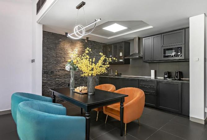 60156924 - Property Image 2