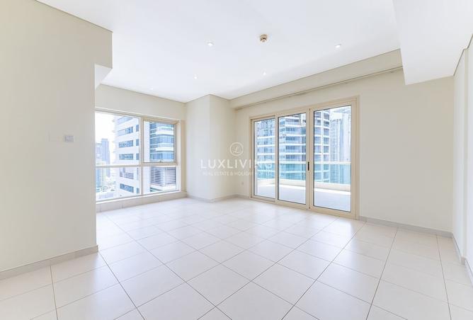 Marina View | Private Balcony | Spacious Unit photo 3