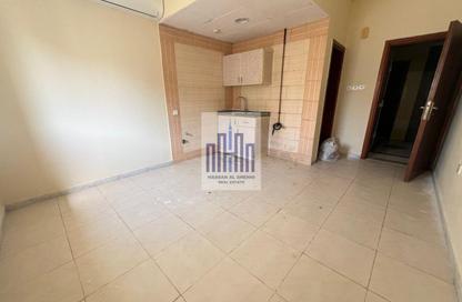 Apartment - Studio - 1 Bathroom for rent in Fire Station Road - Muwaileh - Sharjah
