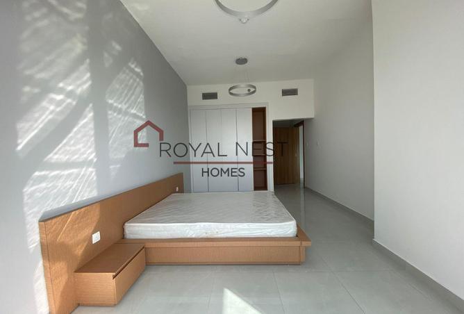 Big Layout | Fully Furnished | Community View