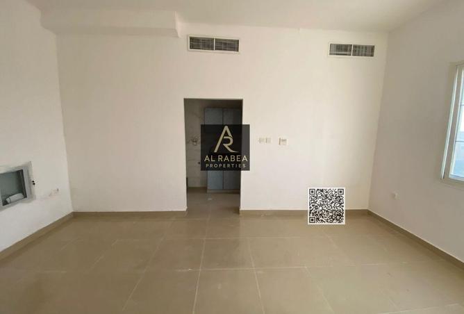 110498572 - Property Image 3